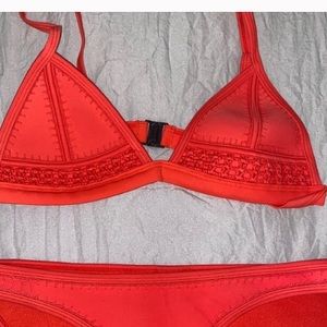 Triangl red swimsuit!